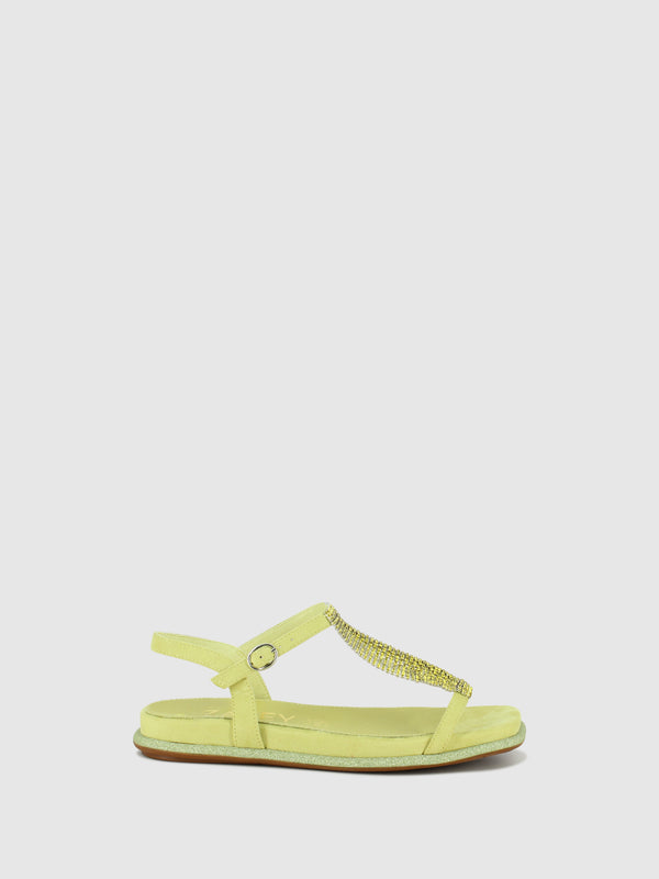 Sandálias com Fivela em Verde